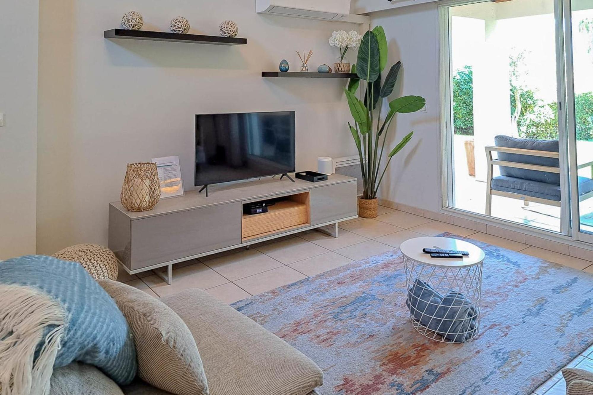 110m With Swimming Pools Ac And Garage - Benakey * Cannes